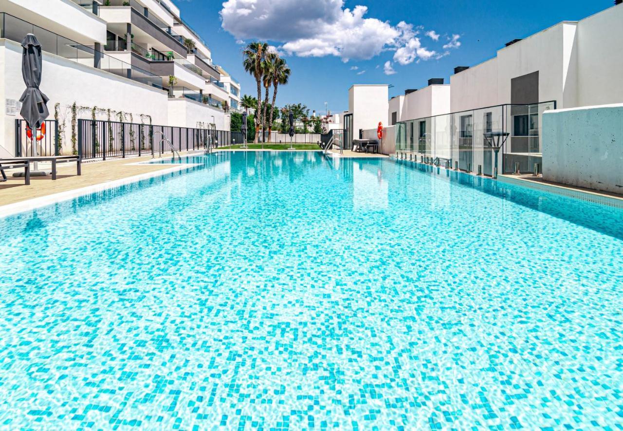 Sb4Bb - Apotel Las Mesas By Roomservices Эстепона Экстерьер фото